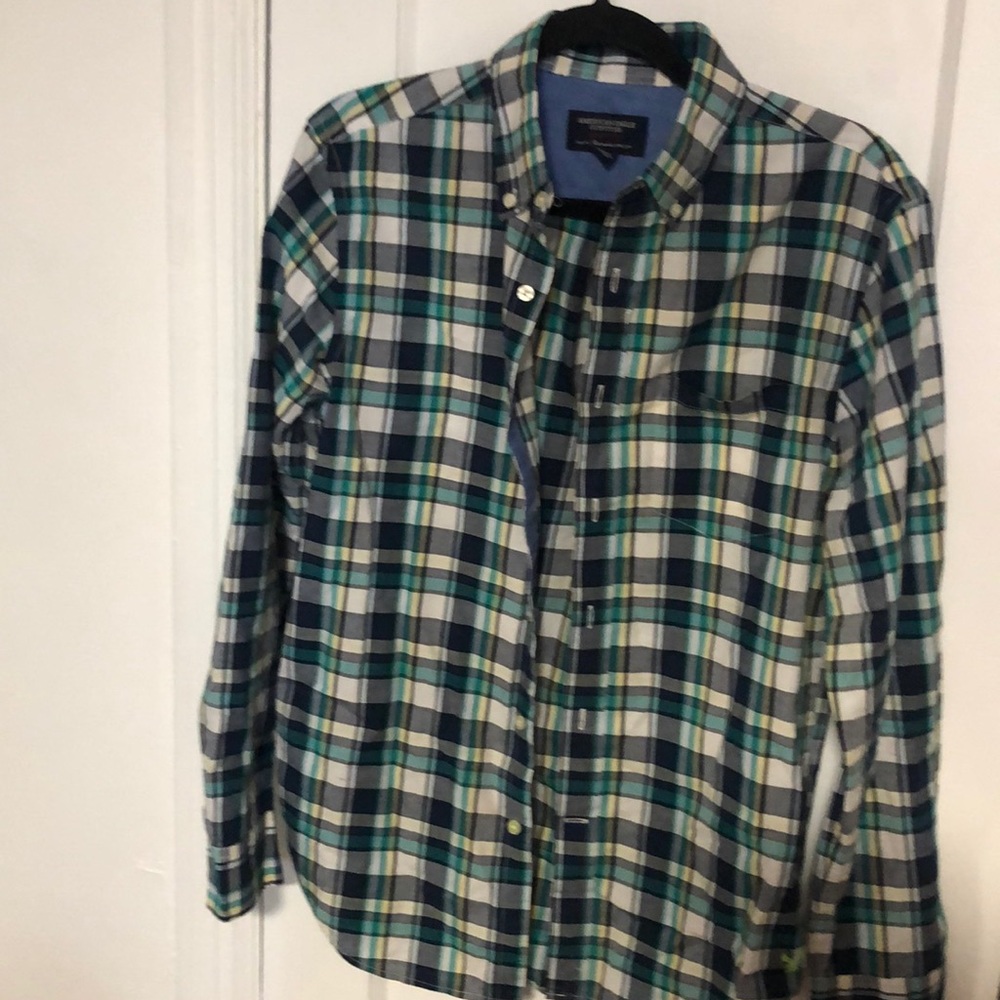 American Eagle Outfitters green Plaid Shirt Small
